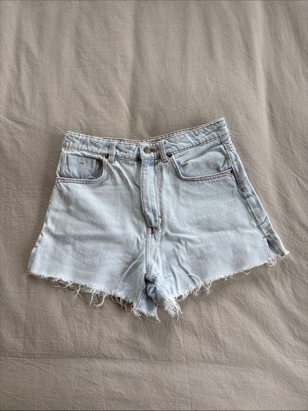 Zara Light Wash Frayed Denim Shorts